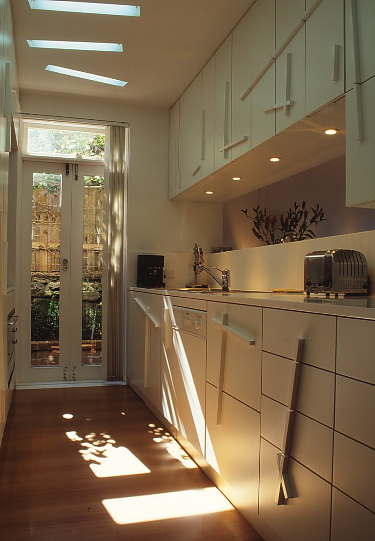 McCarthy Residence 09_kitchen_Stephen Varady Photo ©