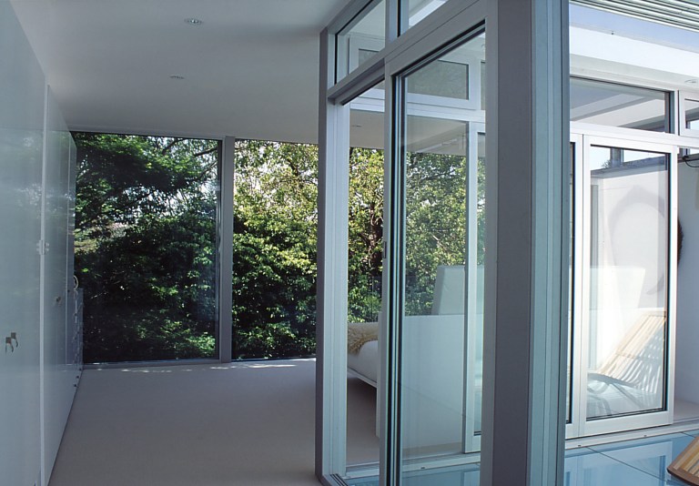 McCarthy Residence 21_view to parents bedroom_Stephen Varady Photo ©