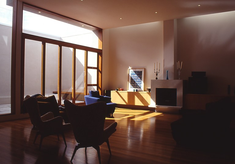 Slobom Residence #1_05_living 2_Stephen Varady Photo ©