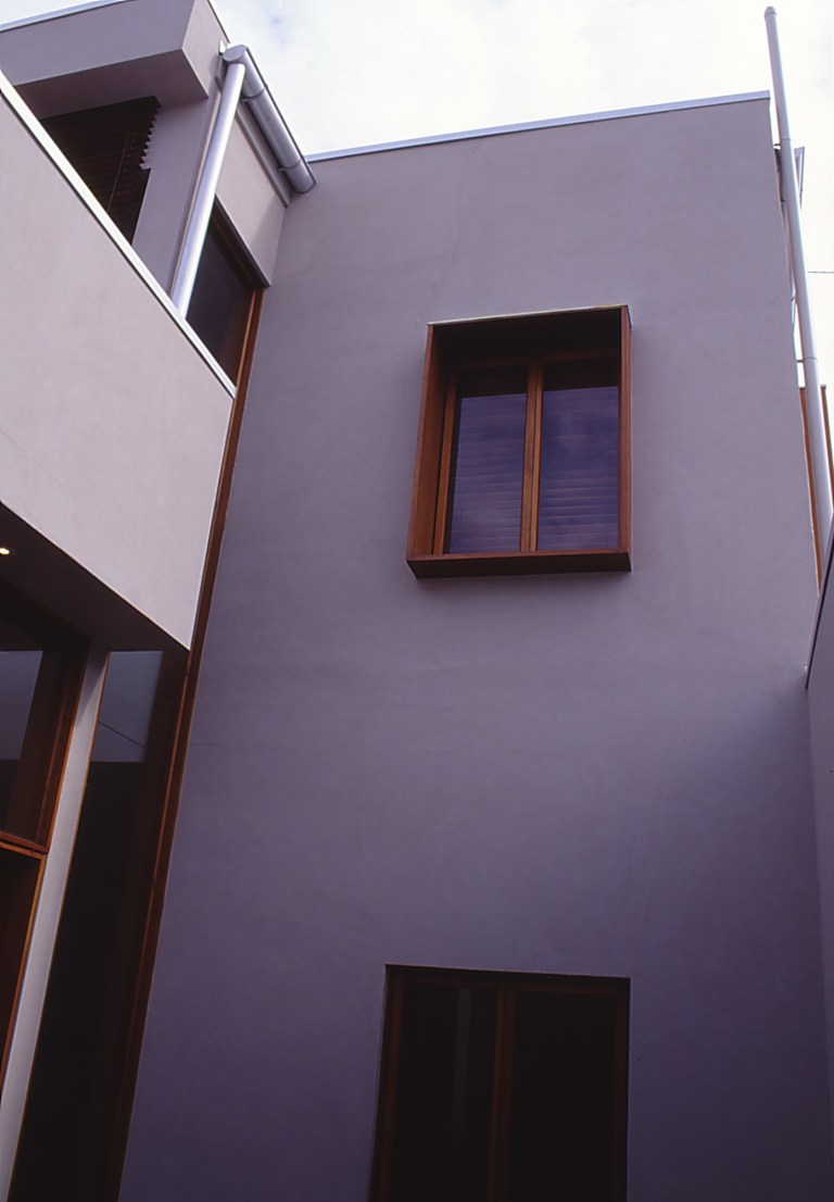Slobom Residence #1_08_courtyard 2_Stephen Varady Photo ©
