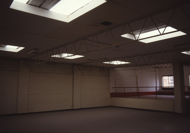 Slobom Residence #1_09_living + dining_before_Stephen Varady Photo ©