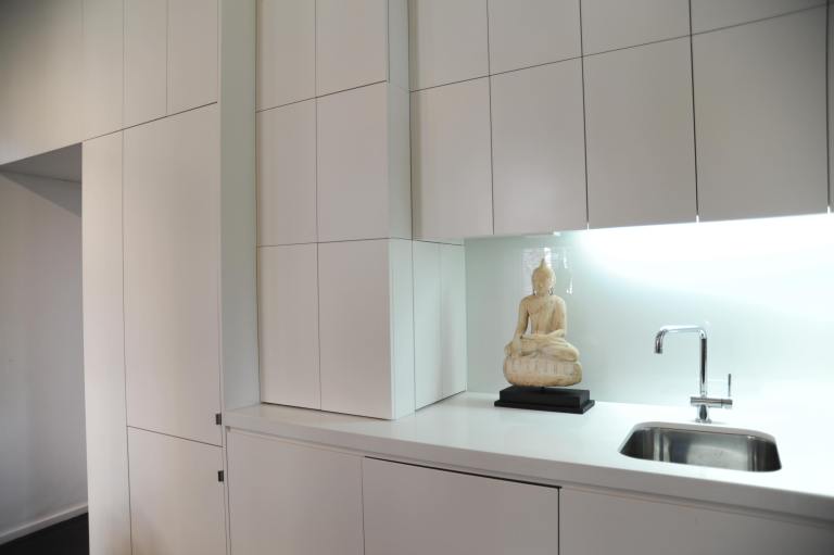 Hynes Apartment 02_kitchen detail 1_Stephen Varady Photo ©