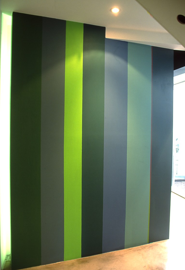 Pace McEwin Residence 11_suprematist wall_Stephen Varady Photo ©