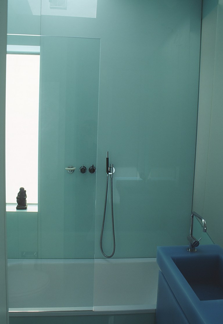Pace McEwin Residence 36_bathroom_Stephen Varady Photo ©