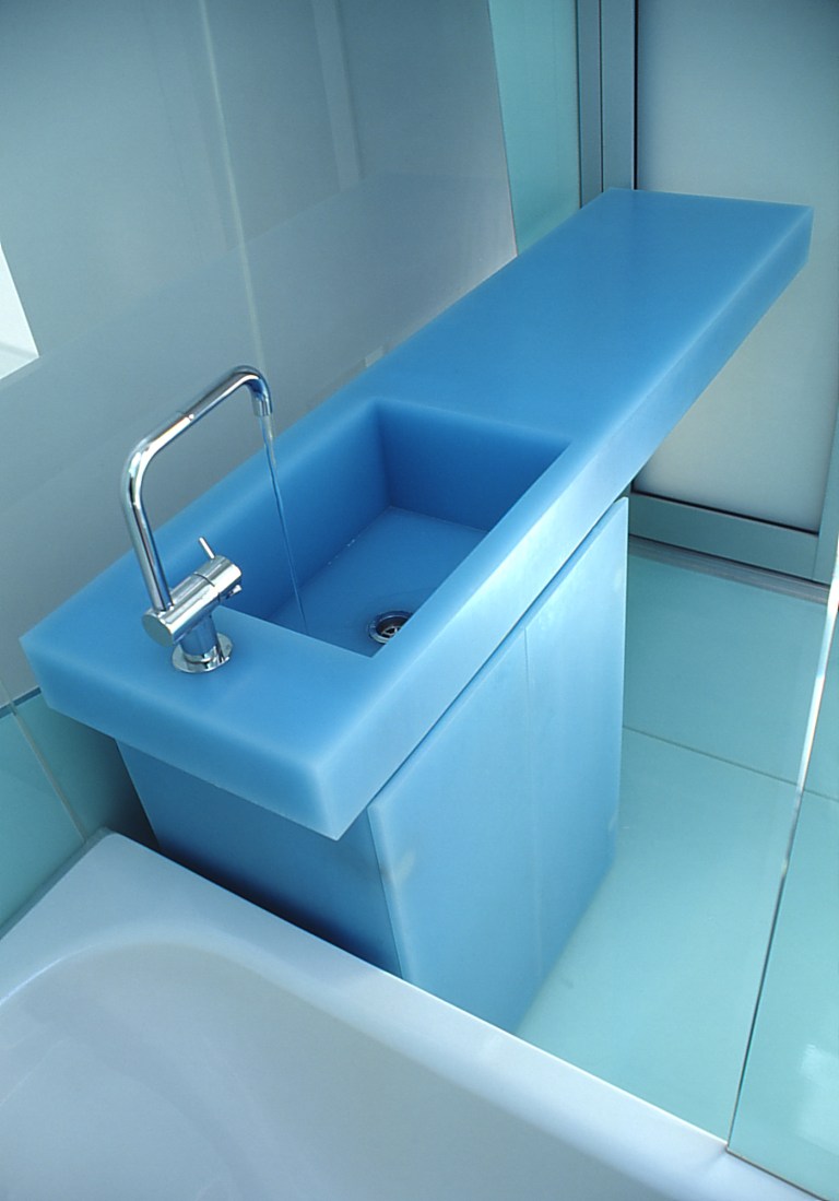 Pace McEwin Residence 37_bathroom_marblo vanity_Stephen Varady Photo ©