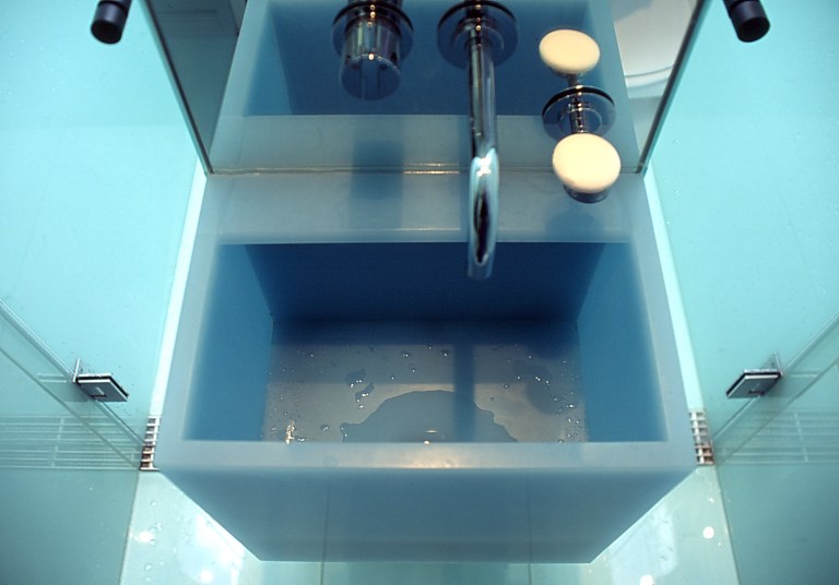 Pace McEwin Residence 45_en-suite_marblo basin 4 detail_Stephen Varady Photo ©