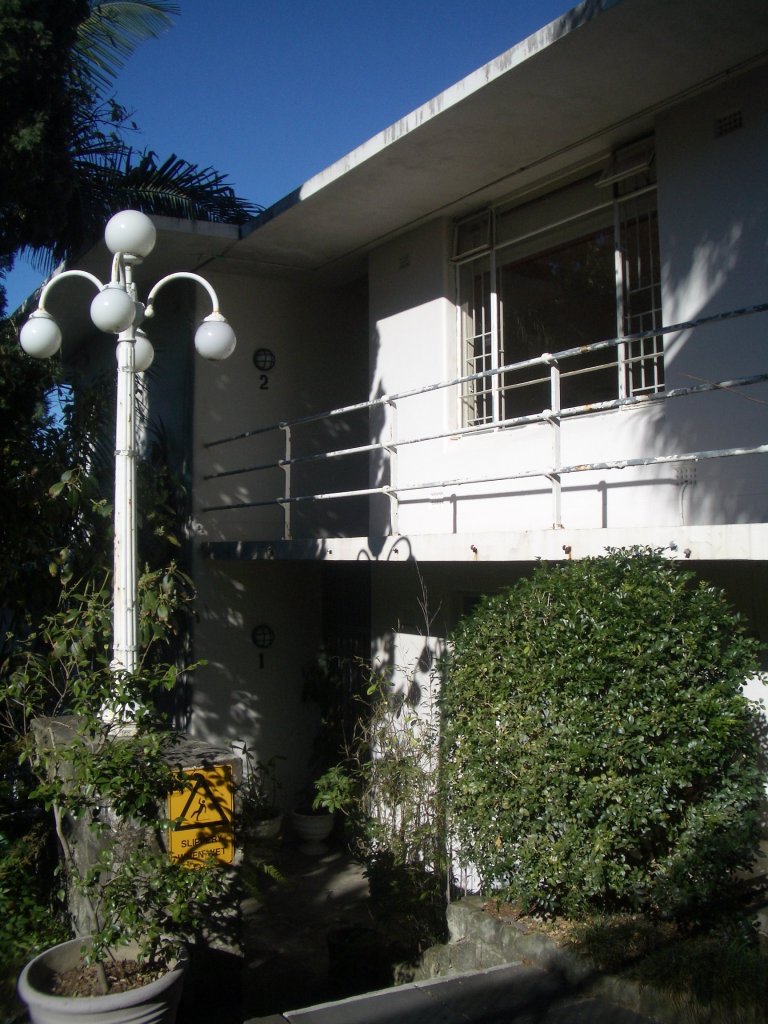 Porter Apartment 01_exterior_Stephen Varady Photo ©